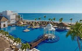 Now Sapphire Riviera Cancun